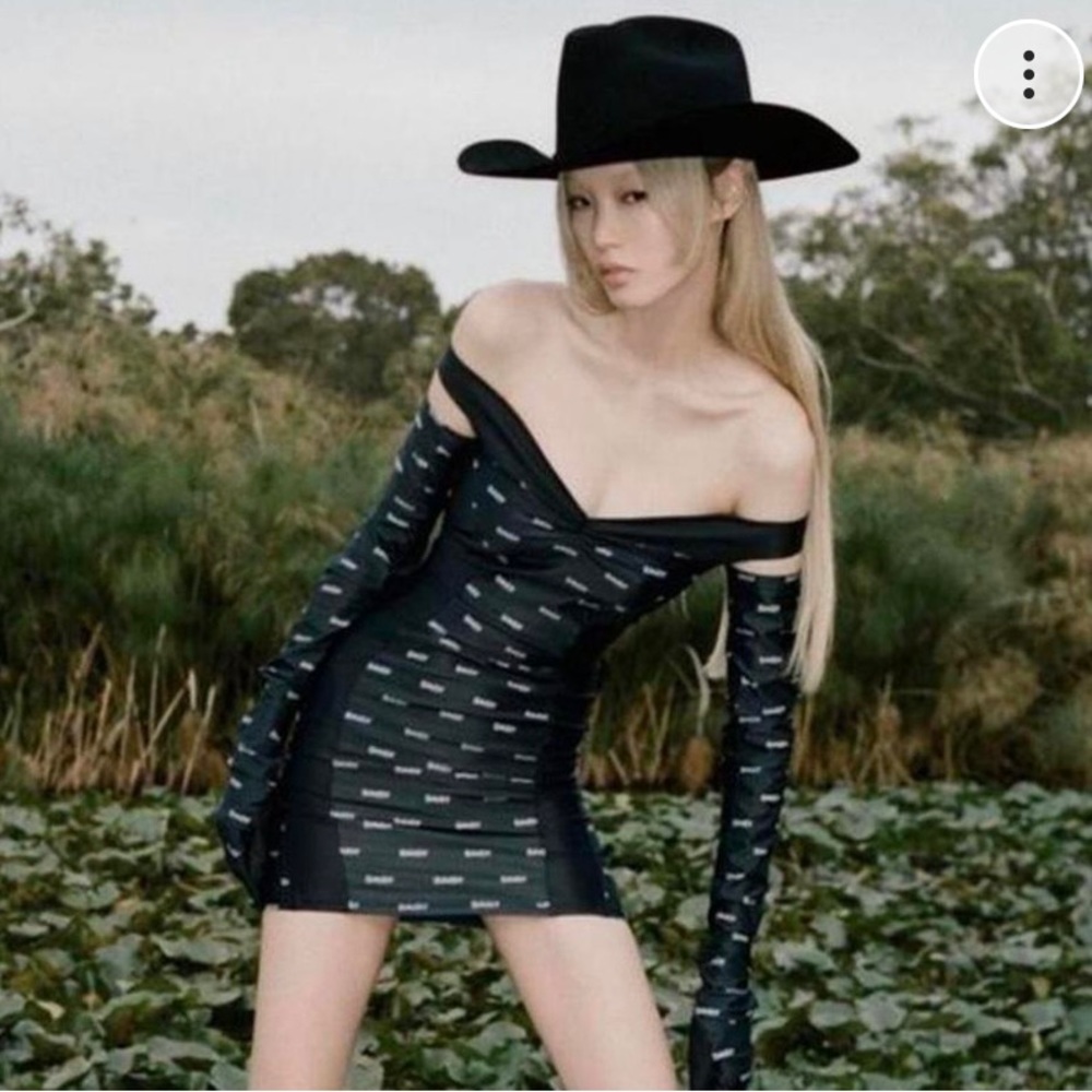 ISO Daisy Daisy TV Limited Dress